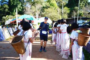 BIB: 2372
                            <button type="button" onclick="openModal(19058764)" class="btn btn-primary btn-sm float-right btn-popup" data-toggle="modal" data-target=".modal-high-quality">
                        <i class="fas fa-shopping-cart"></i> Add to Cart
                    </button>
                                            <button type="button" onclick="isThisMe(19058764, true)" class="btn btn-success btn-sm float-right btn-popup btn-isme hidden" data-toggle="tooltip" data-placement="bottom" title="นี่คือรูปของคุณใช่ไหม คลิกที่นี่เพื่อเอาเข้าอัลบั้ม">
                        <i class="fas fa-plus"></i> Add to album
                    </button>
                    <button type="button" onclick="isThisMe(19058764, false)" class="btn btn-warning btn-sm float-right btn-popup btn-isnotme hidden">
                        <i class="fas fa-ban"></i> Remove from album
                    </button>